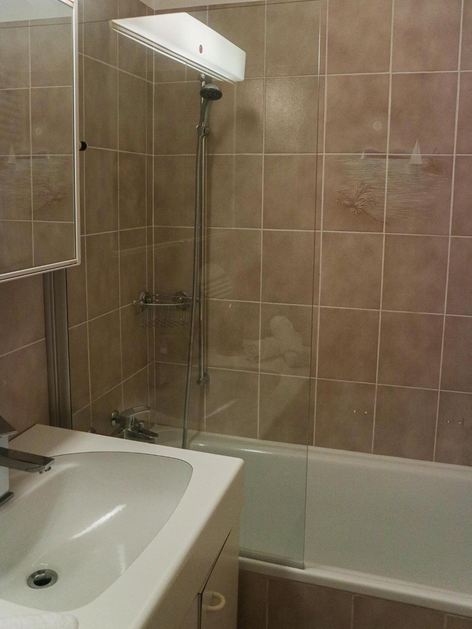 Wisteria House - Holiday Apartment Cadenazzo Ngoại thất bức ảnh